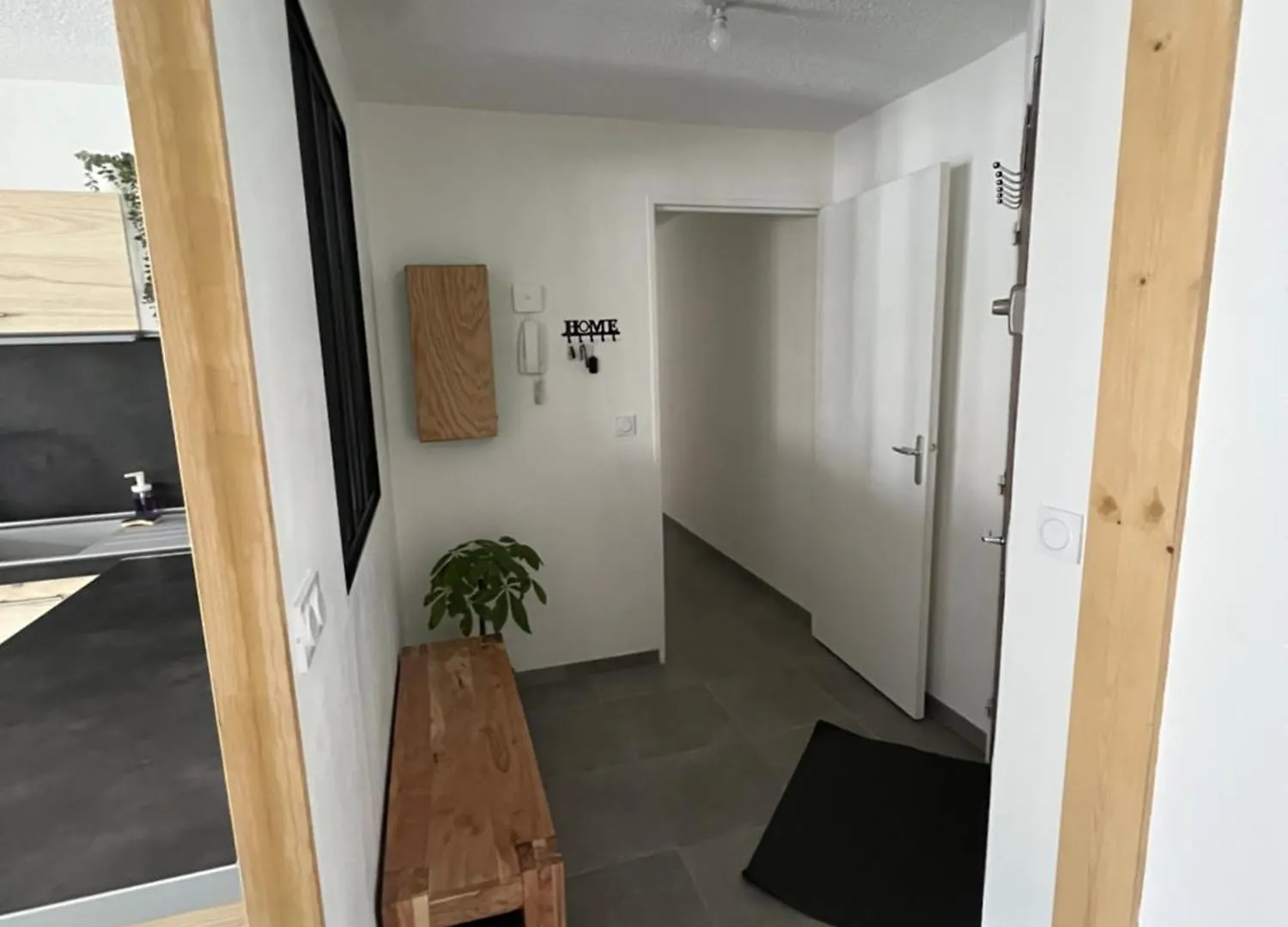 Appartement Spacieux Et Confortable - Centre Ville De Briancon - Serre-Chevalier - Garage Et Wifi